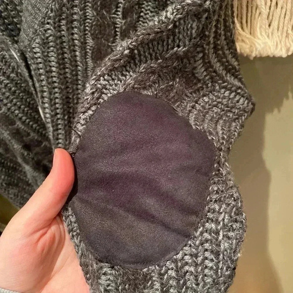 URBAN OUTFITTERS OLIVE AND OAK OVERSIZED CHINKY KNIT GREY BUTTON SWEATER SIZE S - Picture 4 of 5